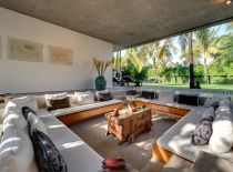Villa Cocogroove, Living Room