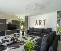 Villa Issi, Living room area