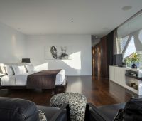 Villa Issi, Dormitorio principal